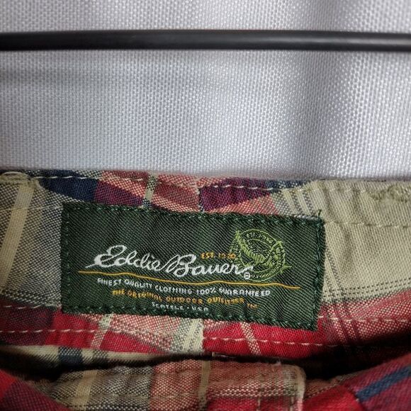 Eddie Bauer shorts  - Picture 3 of 5